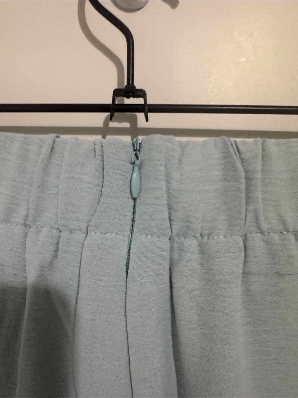 Light Blue Sleeveless w pants- - Picture 4 of 5